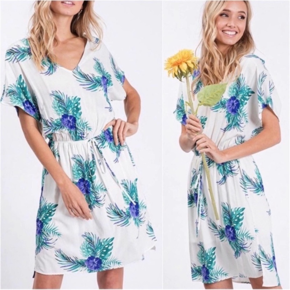 New Hawaiian leaf print dress🌸